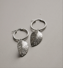 Mono orecchino foglia Rugiada